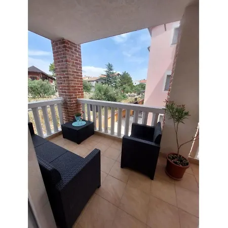 Apartment Stone *
